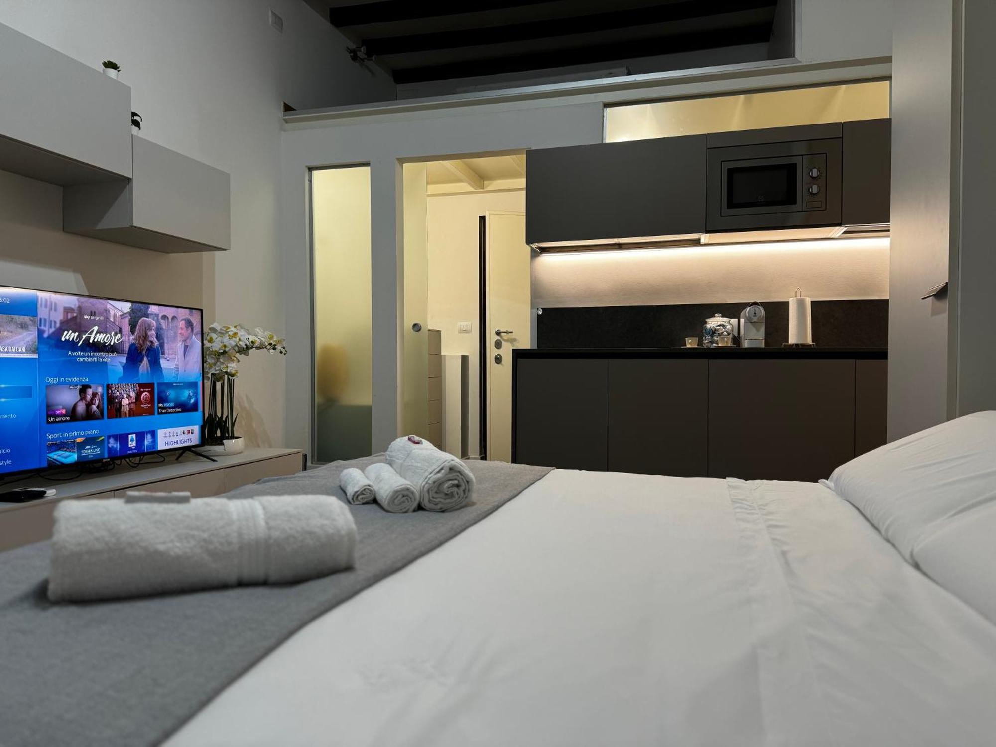 Regina Milano In Corso Lodi - Sky Tv, Wifi E Breakfast Box Apartment Luaran gambar